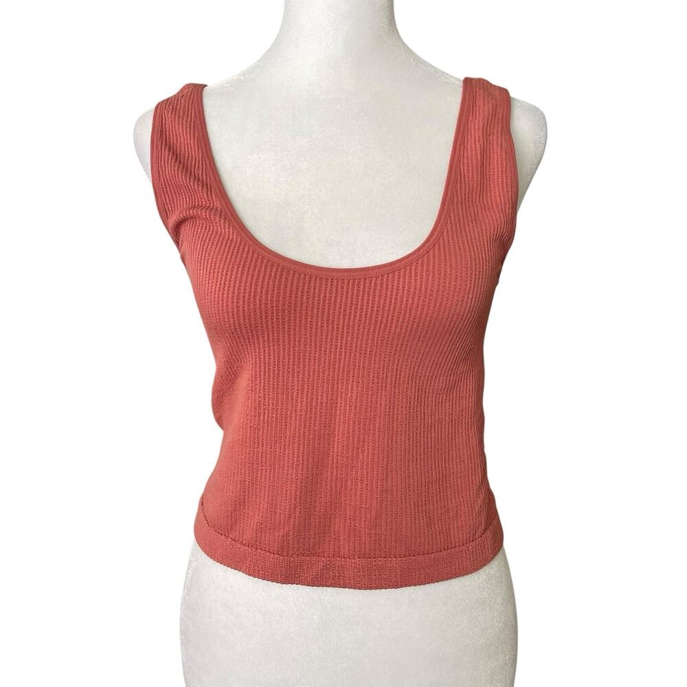 Old Navy Womens XL Ribbed Tank Top Seamless Salmon Pink Scoop Neck Tee Shirt
